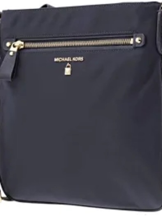 Michael Kors Handbags - Michael Kors Black Kelsey Admiral Bag with Gold Hardware